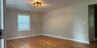 Charming 4 bedroom on 1+acre in Renton across from Benson Hill Elementary Charming 4 bedroom on 1+acre in Renton across from Benson Hill Elementary Gallery 4