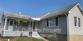 81 Maple Street Gallery 1