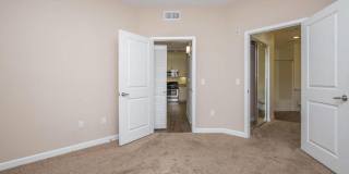 Senior Housing - Monaco Apartments Gallery 81