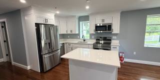 4 Neponset Street Gallery 1
