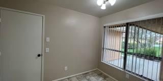 Wonderful Coronado Floorplan with 2 Car Garage Gallery 9