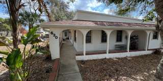 Charming Home with Mother in-Law Suite  Lake Access Gallery 1