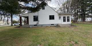 1037 Chipperfield Drive Gallery 32