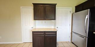RENT REDUCTION & AVAILABLE NOW! Gallery 5
