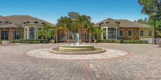 Beautiful 2BR Condo in Desirable Courtney Palms Gallery 15