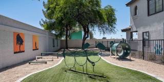 Lazo Gallery 29