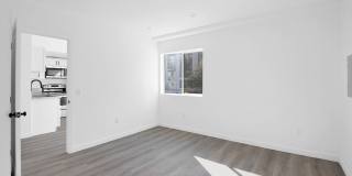 1610 S Beverly Glen Blvd Gallery 4