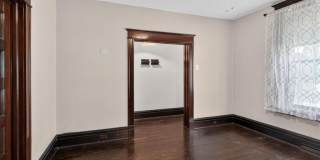 2303-2305 Russell Boulevard Gallery 7