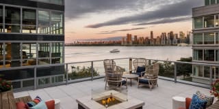 RiverHouse 9 Gallery 27