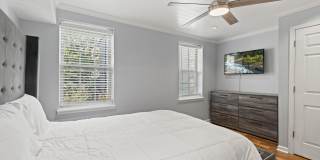 2006 ELLSWORTH Street Gallery 16