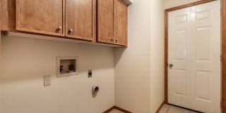 231 Barrett Place Gallery 8