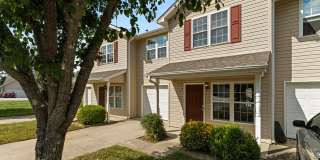Great Townhouse - Convenient Arden Location Gallery 1