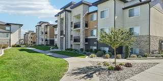 Carrington Square Gallery 80