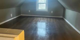 4 bed/1 bath, 1400 sqft home! 1700 W Chestnut St in Springfield MO. Gallery 14
