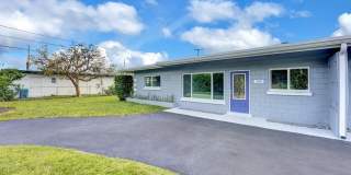 208 NW 1st Street Gallery 1