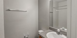 Hub at 934 Apartments Gallery 31