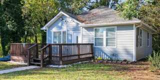 Room in 3 Bedroom Home at Browns Mill Dr SE Gallery 7