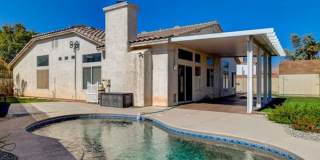 Single story home. NO HOA! Gallery 17