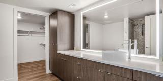 Zephyr Gallery 23
