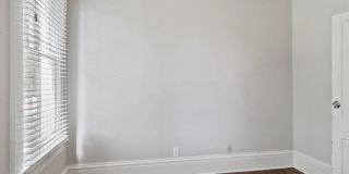 Restored Victorian Duplex | 3BR/2BA in Downtown Savannah Near Forsyth Park Gallery 14