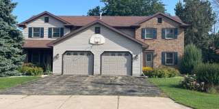 Perfect Townhome with Garage. PETS WELCOME Gallery 1