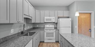 32 Cottonwood Drive Gallery 1