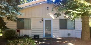 Charming Pet Friendly 2BR Condo with a Garage! Gallery 1