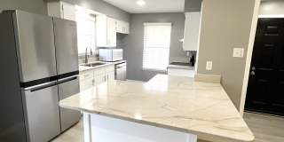 883 Bonneville Drive Gallery 5
