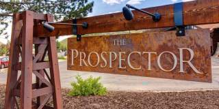 Downtown! Gorgeous Top Floor Furnished Studio-Fireplace/Hot Tub/Pool Prospector Condos Studio Gallery 1