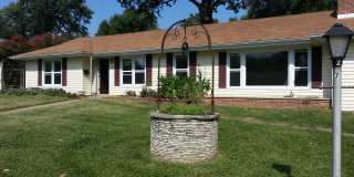 COMING SOON! 3B 1b Florissant Home For Rent Gallery 1