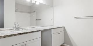 Avana Ridenour Gallery 15