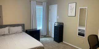 323 French Ave – Fully Furnished 5 Bed / 4 Bath Near Baylor Gallery 21