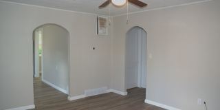 Great 2 Bed 1 Bath House! Gallery 7
