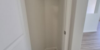 Remodeled 3 Bed / 2.5 Bath Townhome in Great Location Gallery 5