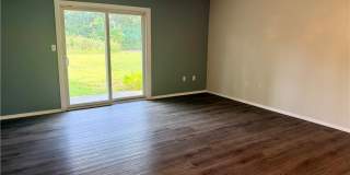 2402 Woodstock Dr Gallery 4