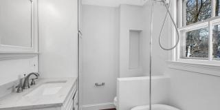 12 Broadway St unit: 12 Gallery 17