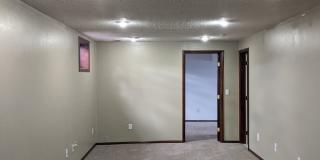 Peaceful cul‑de‑sac living! Beautiful 4 bedroom-2 bathroom home for rent! Gallery 12