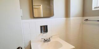 three bedroom duplex with ALL utilities included three bedroom duplex with ALL utilities included Gallery 9