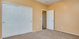 GREAT LOCATION!  Fabulous move-in ready 5 bed /3 bath home in south Tempe Gallery 40