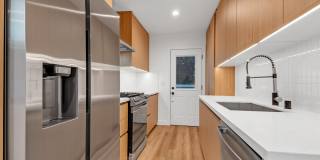 950 Havenhurst Drive Gallery 1