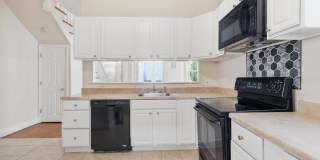 720 GRESHAM Place NW Gallery 7