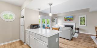 2124 Old Pond Lane Gallery 3