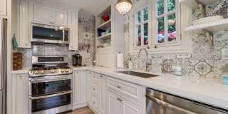 Furnished 2 Bedroom, 1 Bath Gallery 8