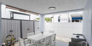 325 Calusa St Gallery 7