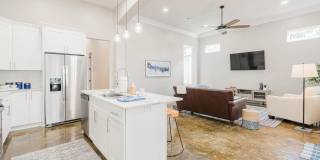 202 Student Lane Gallery 15