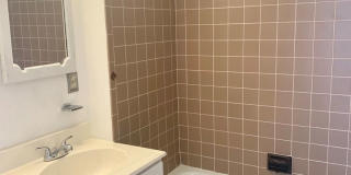 Amazing 2-Bedroom Townhouse Located in Bella Vista! Available mid-July! Gallery 20