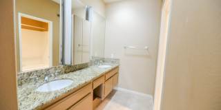 Resort style 2 bedroom/2 bath Condo/ walking distance to Ocean Ranch Village! Resort style 2 bedroom/2 bath Condo/ walking distance to Ocean Ranch Village! Gallery 14
