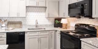 Appling Lakes Apartments Gallery 2