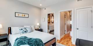 1935 CAMBRIDGE Street Gallery 19