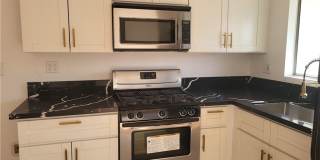 18530 Hatteras Street Gallery 4